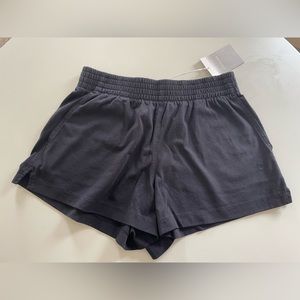 Everlane The Retro Jersey Short